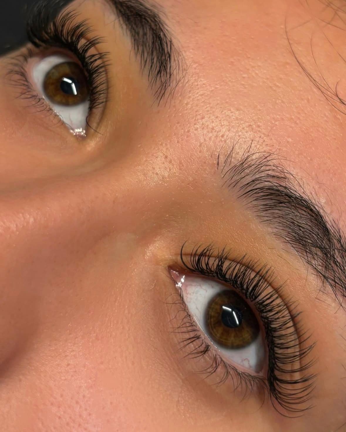 Classic lash extensions